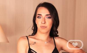 Mirella Queiroz VR